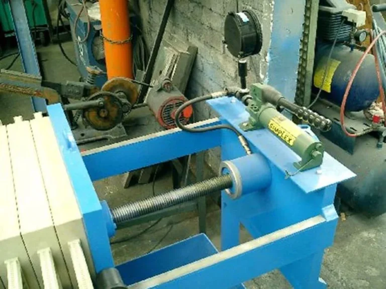 Simplex P20, Two Speed, Compact Steel Hydraulic Hand Pump